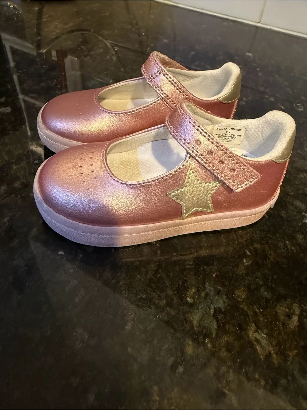 Footmates Baby Shoes Size 5